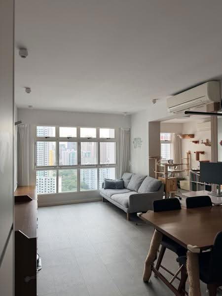 10B Boon Tiong Road, 10B Boon Tiong Road, Alexandra / Commonwealth, 3 Bedrooms, 936 sqft, HDB Flat For Sale, by Chris Koo, 500248358 - Living Room - PropertyGuru.com.sg
