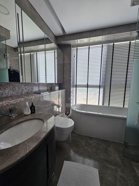 DUO Residences, 1 Fraser Street, Beach Road / Bugis / Rochor, 3 Bedrooms, 1,432 sqft, Apartment For Rent, by Peggy Ooi 黄明丽, 500248362 - Bathroom - PropertyGuru.com.sg