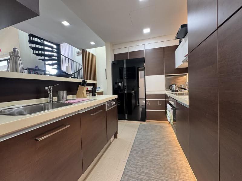 Nineteen Shelford, 19 Shelford Road, Newton / Novena, 3 Bedrooms, 1,561 sqft, Condominium For Sale, by Joyce Lau, 500248364 - Kitchen - PropertyGuru.com.sg