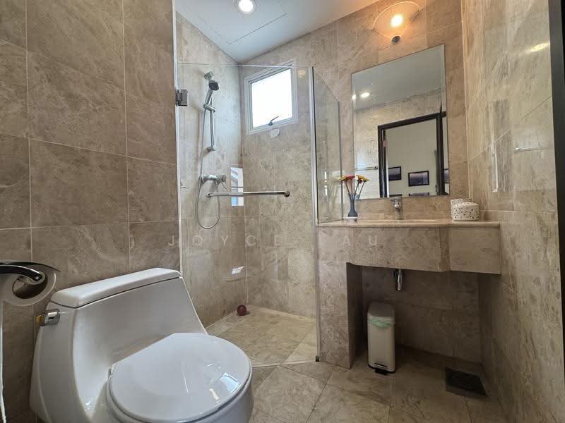 Nineteen Shelford, 19 Shelford Road, Newton / Novena, 3 Bedrooms, 1,561 sqft, Condominium For Sale, by Joyce Lau, 500248364 - Bathroom - PropertyGuru.com.sg