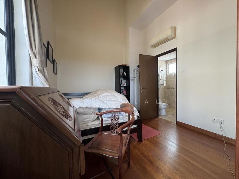 Nineteen Shelford, 19 Shelford Road, Newton / Novena, 3 Bedrooms, 1,561 sqft, Condominium For Sale, by Joyce Lau, 500248364 - Bedroom - PropertyGuru.com.sg