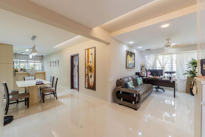 485A Tampines Ave 9, 485A Tampines Avenue 9, Pasir Ris / Tampines, 4 Bedrooms, 1,346 sqft, HDB Flat For Sale, by Louis Wong, 500248375 - Living Room - PropertyGuru.com.sg