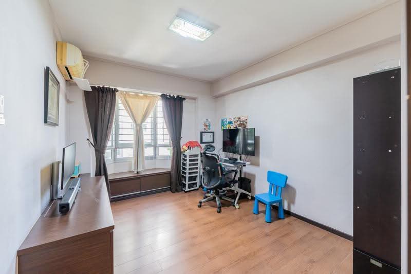 485A Tampines Ave 9, 485A Tampines Avenue 9, Pasir Ris / Tampines, 4 Bedrooms, 1,346 sqft, HDB Flat For Sale, by Louis Wong, 500248375 - Study - PropertyGuru.com.sg