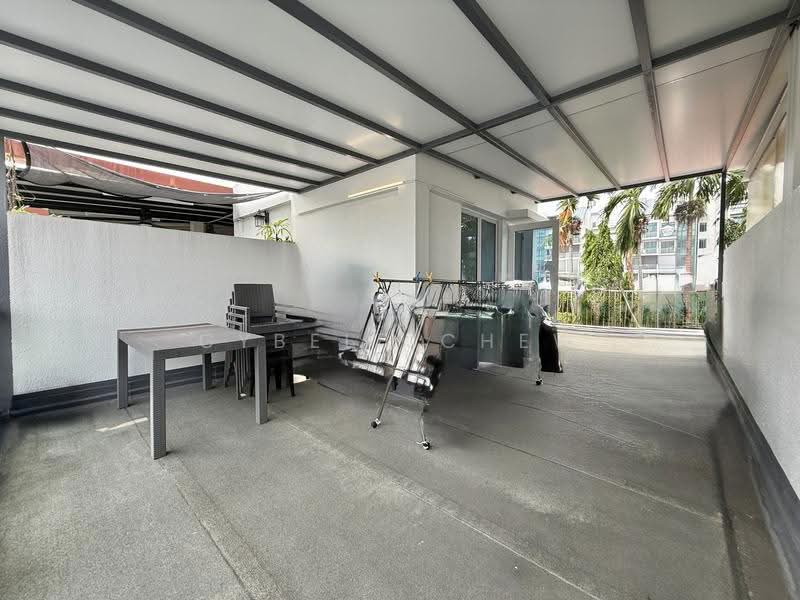 Palm Grove Regency, Palm Grove Avenue, Hougang / Punggol / Sengkang, 6 Bedrooms, 2,863 sqft, Cluster House For Sale, by Cybele Chew, 500248377 - Balcony - PropertyGuru.com.sg