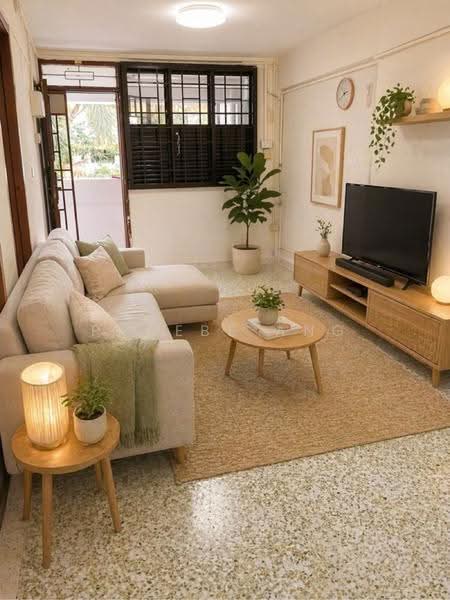 8 Holland Avenue, 8 8, Tanglin / Holland / Bukit Timah, 2 Bedrooms, 635 sqft, HDB Flat For Sale, by Phoebe Ang, 500248400 - PropertyGuru.com.sg