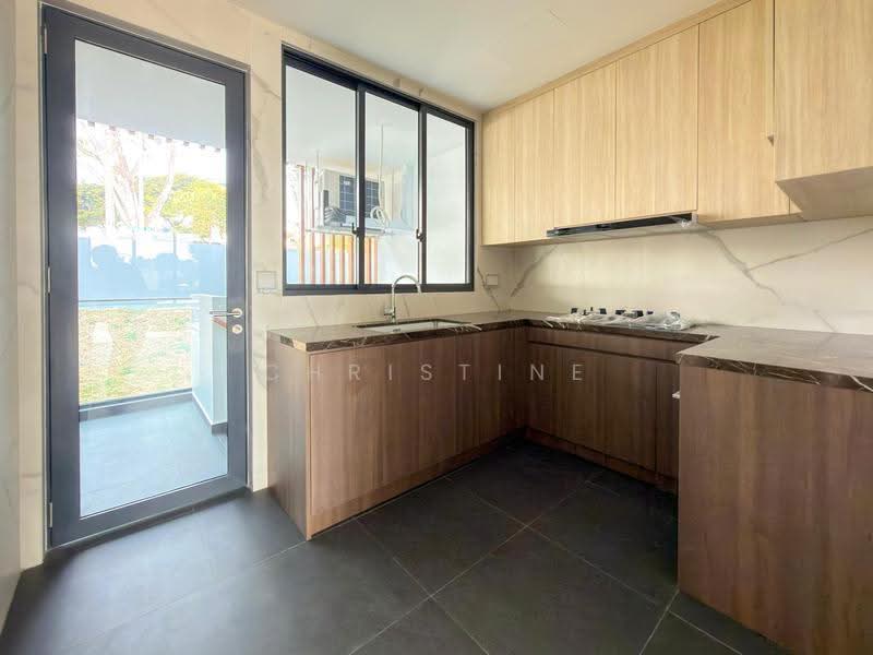 Seletar Hills Estate/ Belgravia / Neram Road, Neram Road, Seletar / Yio Chu Kang, 5 Bedrooms, 4,674 sqft, Corner Terrace For Sale, by Christine Yap, 500248403 - Kitchen - PropertyGuru.com.sg