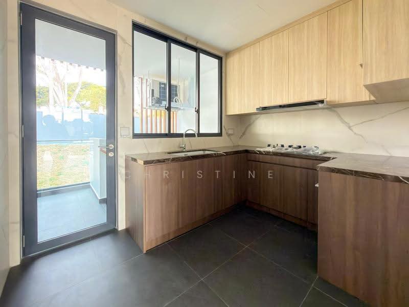 Seletar Hills Estate/ Belgravia / Neram Road, Neram Road, Seletar / Yio Chu Kang, 5 Bedrooms, 4,674 sqft, Corner Terrace For Sale, by Christine Yap, 500248403 - Kitchen - PropertyGuru.com.sg