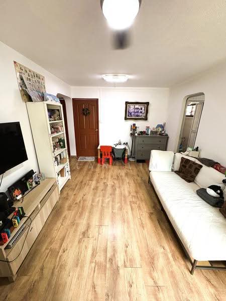 224 Pending Road, 224 Pending Road, Dairy Farm / Bukit Panjang / Choa Chu Kang, 3 Bedrooms, 980 sqft, HDB Flat For Sale, by Alan Lim, 500248413 - Living Room - PropertyGuru.com.sg