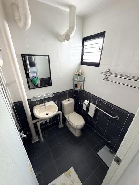 750 Yishun Street 72, 750 Yishun Street 72, Sembawang / Yishun, 3 Bedrooms, 990 sqft, HDB Flat For Sale, by Raymond Fu, 500248422 - PropertyGuru.com.sg