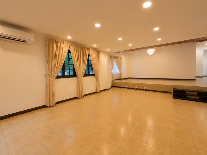 PERFECT PLOT! EXCELLENT LOCATION! 1KM TO ACS & SCGS! MINS' WALK TO MRT!, GOLDHILL / ROBIN / BAKER / BUKIT TIMAH, Newton / Novena, 4 Bedrooms, 3,000 sqft, Semi-Detached House For Sale, by Terence Tan, 500248424 - Interior - PropertyGuru.com.sg
