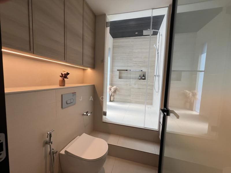 Skies Miltonia, 3 Miltonia Close, Sembawang / Yishun, 5 Bedrooms, 4,672 sqft, Townhouse For Sale, by Jack Lu, 500248430 - Bathroom - PropertyGuru.com.sg