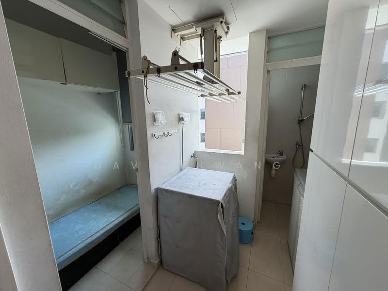 Ferraria Park Condo, 28 Flora Drive, Changi Airport / Changi Village, 3 Bedrooms, 1,249 sqft, Condominium For Sale, by David Hwang, 500248433 - Yard & Helper’s room - PropertyGuru.com.sg