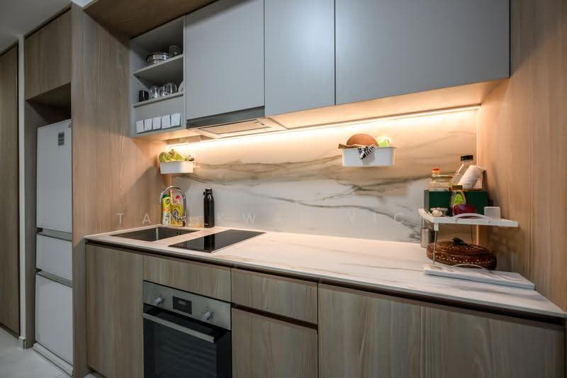 NEWLY TOP 1BR+S UNIT NEAR MRT!! SUPER SERIOUS SELLER, Buona Vista / West Coast / Clementi New Town, 1 Bedroom, 517 sqft, Condominium For Sale, by Tan Kwan Yick, 500248435 - Kitchen - PropertyGuru.com.sg