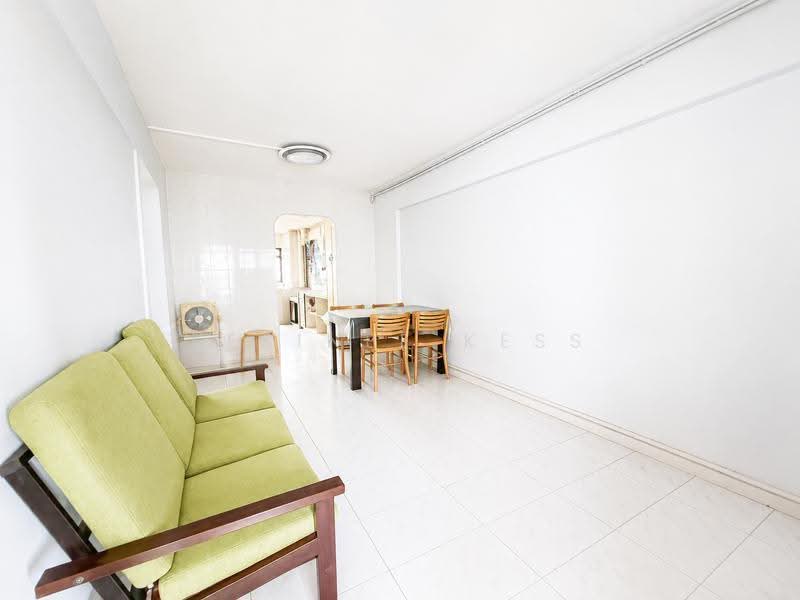 310 Clementi Avenue 4, 310 Clementi Avenue 4, Buona Vista / West Coast / Clementi New Town, 2 Bedrooms, 721 sqft, HDB Flat For Sale, by Kesinee Kess, 500248447 - Living Room - PropertyGuru.com.sg