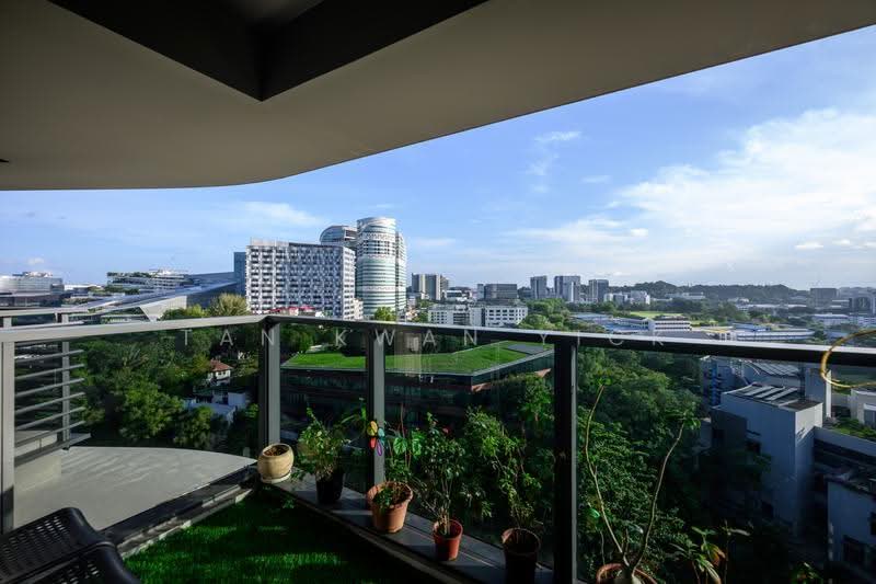 NEWLY TOP UNIT NEAR MRT!! SUPER SERIOUS SELLER, Buona Vista / West Coast / Clementi New Town, 2 Bedrooms, 517 sqft, Condominium For Sale, by Tan Kwan Yick, 500248448 - Balcony - PropertyGuru.com.sg