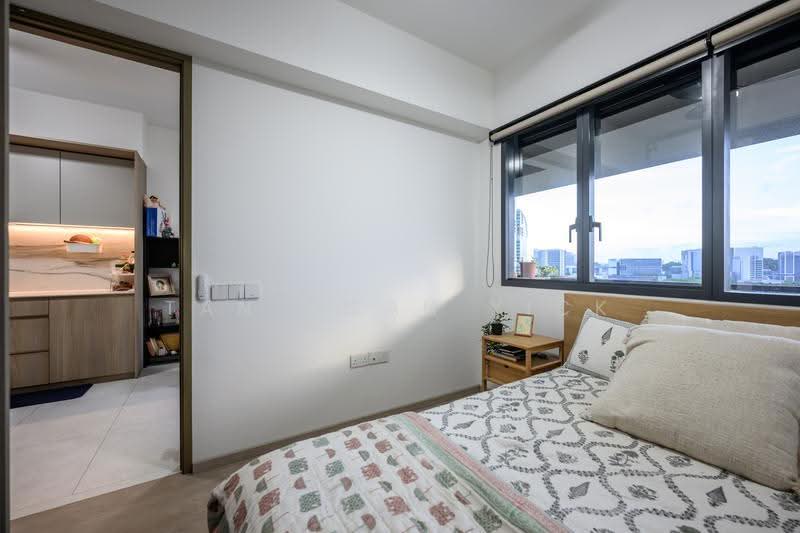 NEWLY TOP UNIT NEAR MRT!! SUPER SERIOUS SELLER, Buona Vista / West Coast / Clementi New Town, 2 Bedrooms, 517 sqft, Condominium For Sale, by Tan Kwan Yick, 500248448 - Bedroom - PropertyGuru.com.sg