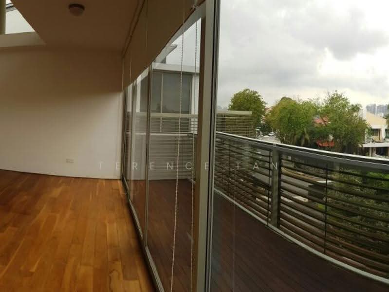 FREEHOLD DETACHED ONLY $7.X MIL!!! 1KM TO RGPS! MINS' WALK TO MRT!, VANDA / SIXTH AVENUE / BUKIT TIMAH, Newton / Novena, 5 Bedrooms, 5,000 sqft, Detached House For Sale, by Terence Tan, 500248455 - Balcony - PropertyGuru.com.sg