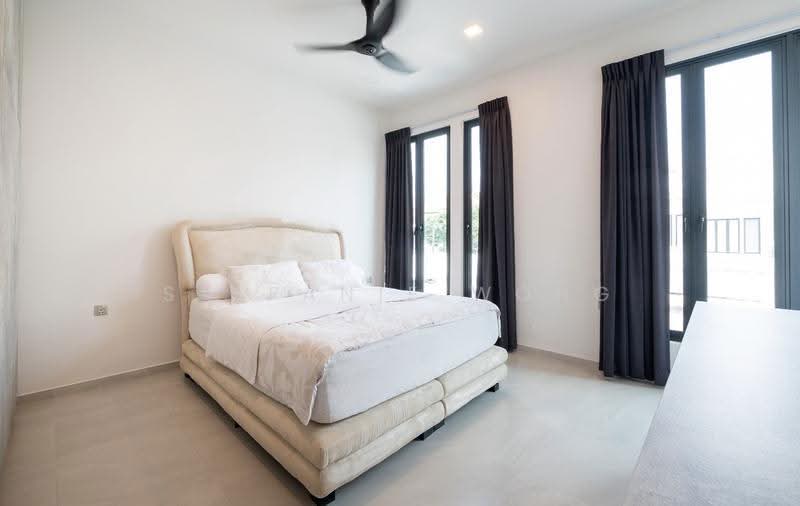 Kingsville, Tanglin / Holland / Bukit Timah, 4 Bedrooms, 3,000 sqft, Semi-Detached House For Sale, by Stefanie Wong, 500248461 - Bedroom - PropertyGuru.com.sg