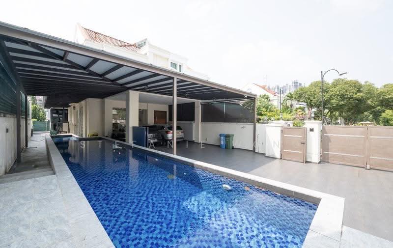 Kingsville, Tanglin / Holland / Bukit Timah, 4 Bedrooms, 3,000 sqft, Semi-Detached House For Sale, by Stefanie Wong, 500248461 - Exterior - PropertyGuru.com.sg