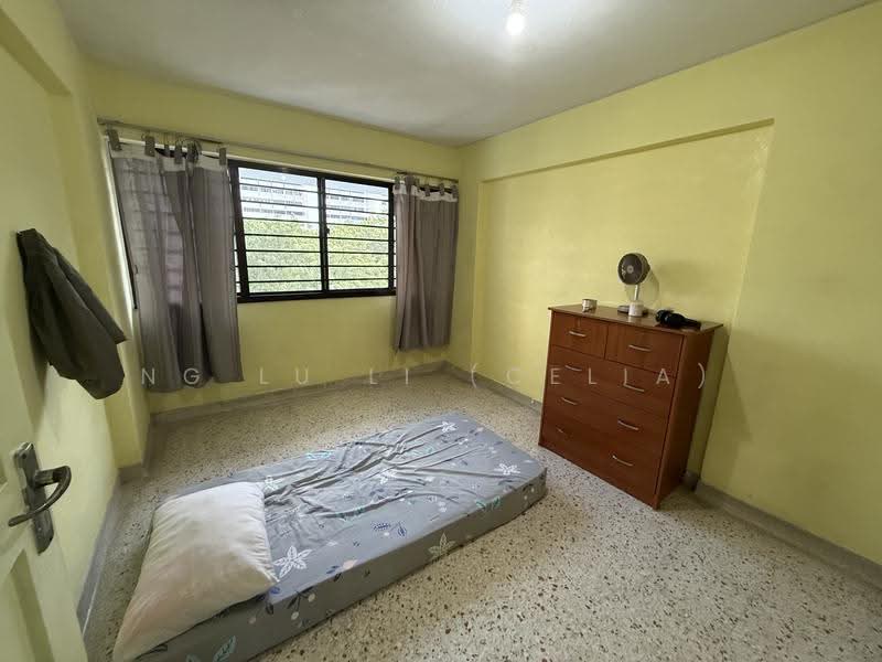 219 Lorong 8 Toa Payoh, 219 Lorong 8 Toa Payoh, Balestier / Toa Payoh, 3 Bedrooms, 883 sqft, HDB Flat For Sale, by Ng Lu Li (Celia), 500248466 - Bedroom - PropertyGuru.com.sg