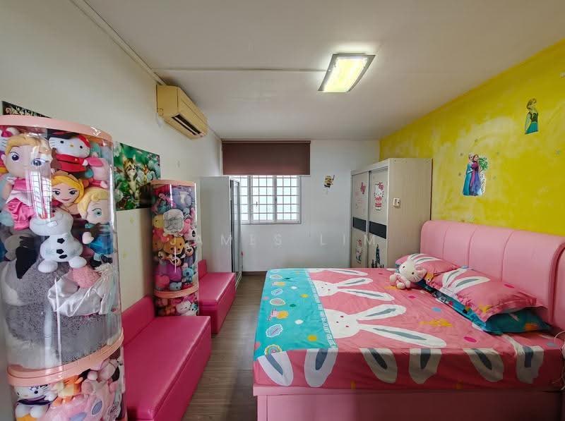 851 Tampines Street 83, 851 Tampines Street 83, Pasir Ris / Tampines, 3 Bedrooms, 1,119 sqft, HDB Flat For Sale, by James Lim, 500248478 - Bedroom - PropertyGuru.com.sg