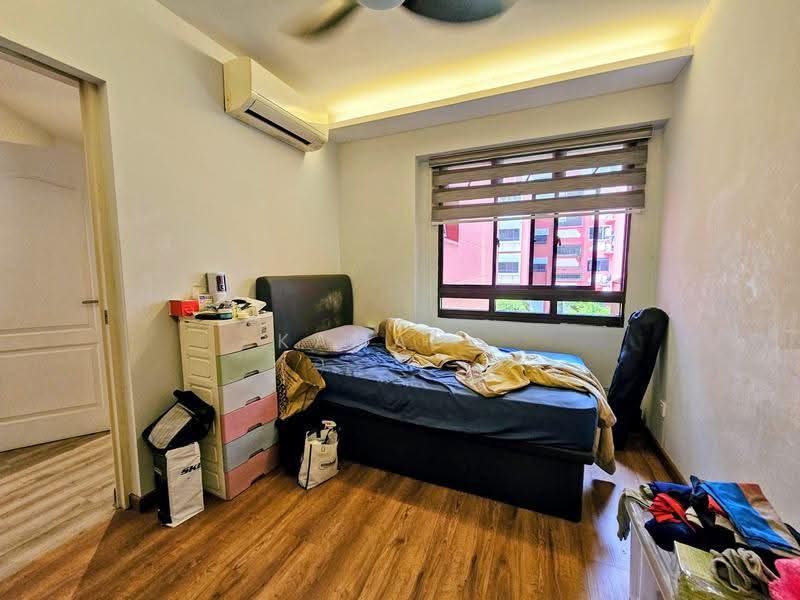 693 Jurong West Central 1, 693 Jurong West Central 1, Boon Lay / Jurong / Tuas, 4 Bedrooms, 1,560 sqft, HDB Flat For Sale, by Kamal ., 500248479 - Bedroom - PropertyGuru.com.sg