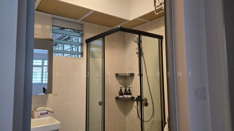 527A Costa Ris, 527A Pasir Ris Street 51, Pasir Ris / Tampines, Room Rental, 100 sqft, HDB Flat For Rent, by Toh Lucy (Serene Toh), 500248505 - Bathroom - PropertyGuru.com.sg