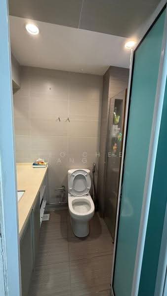 231 Compassvale Walk, 231 Compassvale Walk, Hougang / Punggol / Sengkang, 3 Bedrooms, 1,086 sqft, HDB Flat For Sale, by YEO CHEE SIANG (TRISTAN YEO), 500248512 - Bathroom - PropertyGuru.com.sg
