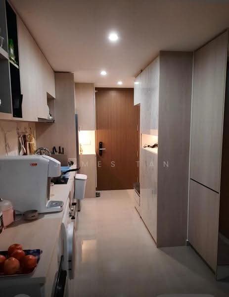 Whistler Grand, 107 West Coast Vale, Buona Vista / West Coast / Clementi New Town, 2 Bedrooms, 603 sqft, Condominium For Sale, by James Tan, 500248517 - Kitchen - PropertyGuru.com.sg