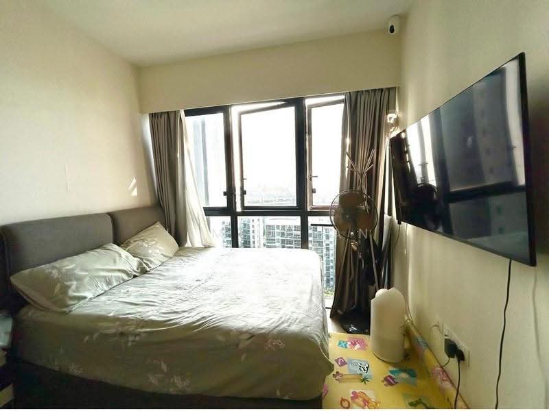 Whistler Grand, 107 West Coast Vale, Buona Vista / West Coast / Clementi New Town, 2 Bedrooms, 603 sqft, Condominium For Sale, by James Tan, 500248517 - Bedroom - PropertyGuru.com.sg