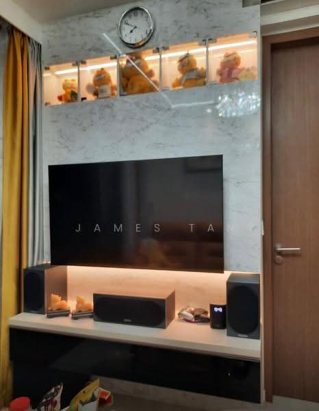 Whistler Grand, 107 West Coast Vale, Buona Vista / West Coast / Clementi New Town, 2 Bedrooms, 603 sqft, Condominium For Sale, by James Tan, 500248517 - Living Room - PropertyGuru.com.sg