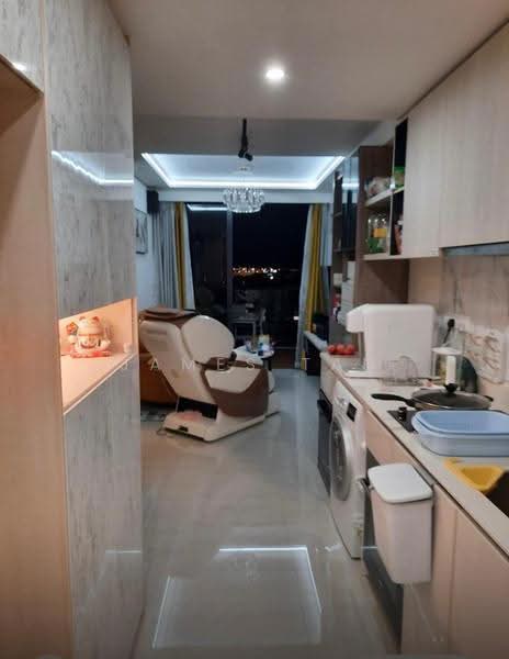 Whistler Grand, 107 West Coast Vale, Buona Vista / West Coast / Clementi New Town, 2 Bedrooms, 603 sqft, Condominium For Sale, by James Tan, 500248517 - Interior - PropertyGuru.com.sg