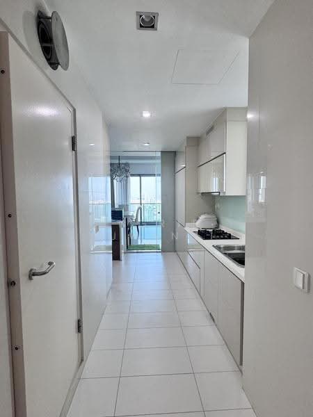 Soleil @ Sinaran, 6 Sinaran Drive, Newton / Novena, 3 Bedrooms, 1,453 sqft, Condominium For Rent, by Ingrid Suwandi, 500248525 - Kitchen - PropertyGuru.com.sg