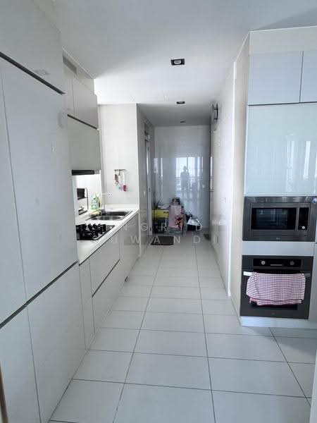 Soleil @ Sinaran, 6 Sinaran Drive, Newton / Novena, 3 Bedrooms, 1,453 sqft, Condominium For Rent, by Ingrid Suwandi, 500248525 - Kitchen - PropertyGuru.com.sg