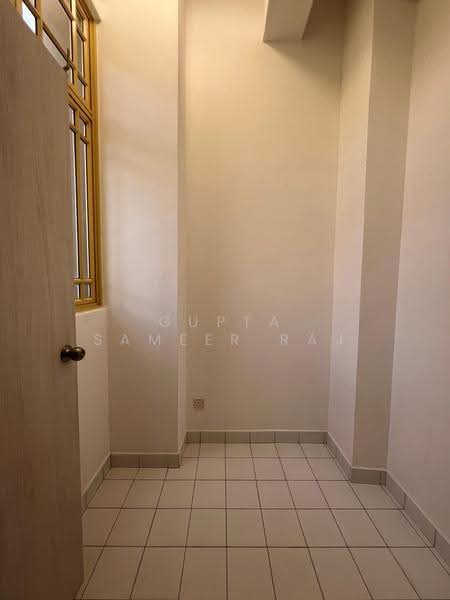 Orange Regency, 101 Fernhill Road, Tanglin / Holland / Bukit Timah, 4 Bedrooms, 1,776 sqft, Apartment For Rent, by Gupta Sameer Raj, 500248535 - Interior - PropertyGuru.com.sg