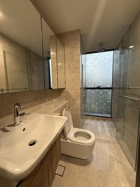 Pullman Residences, 18 Dunearn Road, Newton / Novena, 4 Bedrooms, 1,378 sqft, Condominium For Sale, by Indira Malinda, 500248540 - Bathroom - PropertyGuru.com.sg