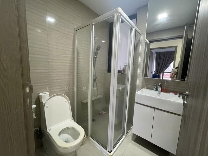 Sky Vue, Bishan Street 14, Ang Mo Kio / Bishan / Thomson, 3 Bedrooms, 1,141 sqft, Condominium For Rent, by Josephine Lie, 500248541 - Bathroom - PropertyGuru.com.sg