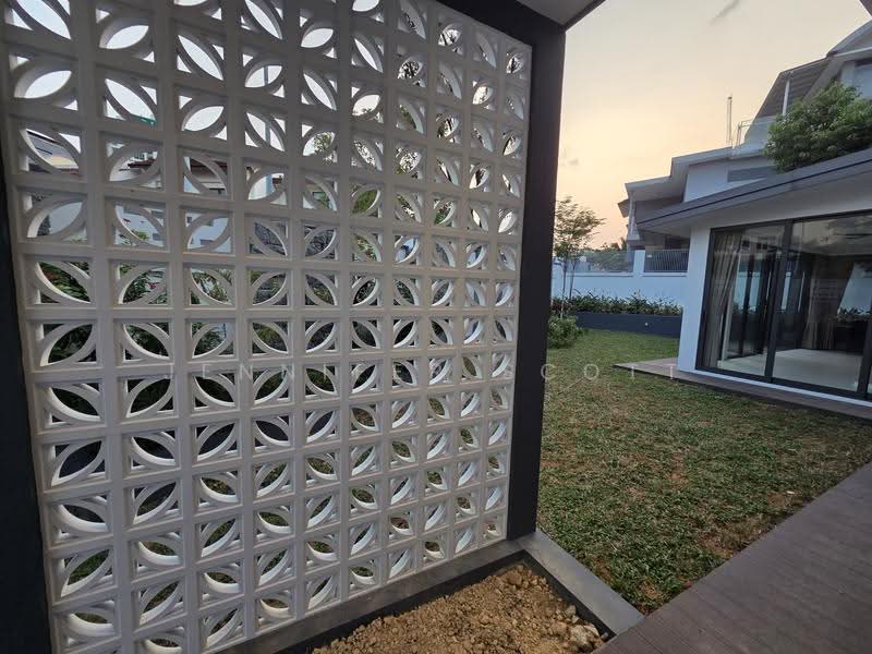 Clover Park, Ang Mo Kio / Bishan / Thomson, 4 Bedrooms, 3,600 sqft, Corner Terrace For Rent, by Jennifer Scott, 500248543 - Exterior - PropertyGuru.com.sg