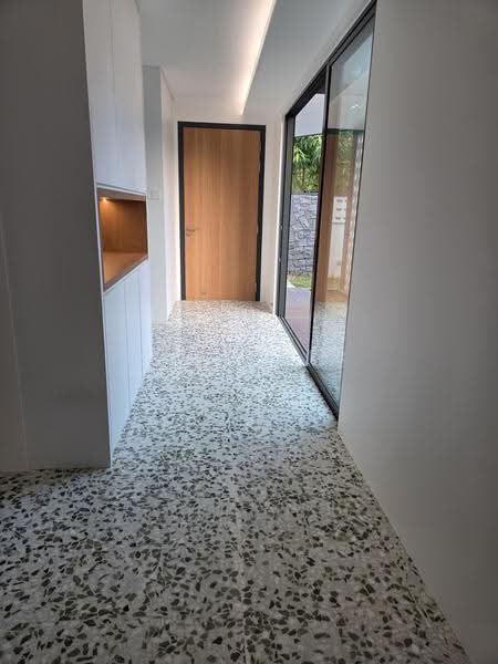 Clover Park, Ang Mo Kio / Bishan / Thomson, 4 Bedrooms, 3,600 sqft, Corner Terrace For Rent, by Jennifer Scott, 500248543 - Entrance - PropertyGuru.com.sg