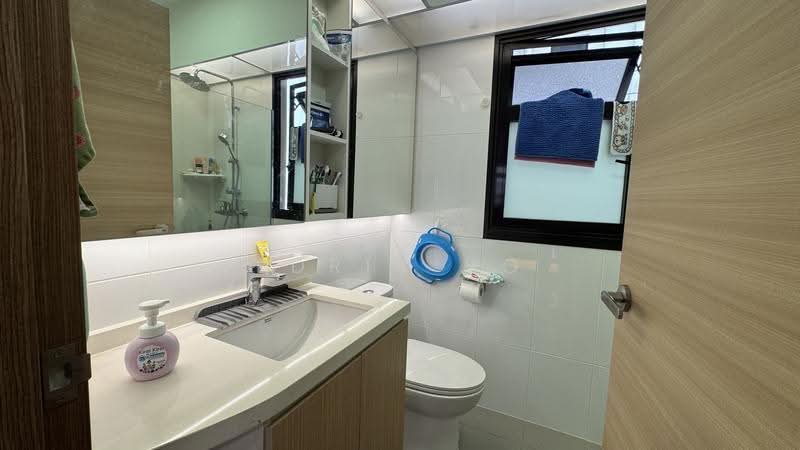 110B Bidadari Park Drive, 110B Bidadari Park Drive, Balestier / Toa Payoh, 3 Bedrooms, 1,001 sqft, HDB Flat For Sale, by Edric Ho, 500248554 - Master Bath - PropertyGuru.com.sg