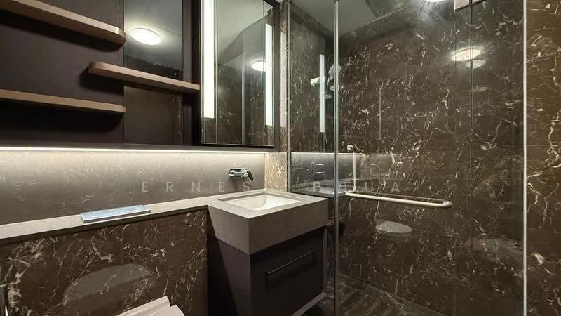 Neu at Novena, 27 Moulmein Rise, Newton / Novena, 2 Bedrooms, 646 sqft, Condominium For Sale, by Ernest Phua, 500248561 - Bathroom - PropertyGuru.com.sg