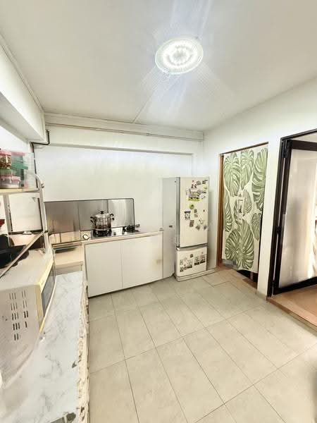 796 Woodlands Drive 72, 796 Woodlands Drive 72, Admiralty / Woodlands, 3 Bedrooms, 1,076 sqft, HDB Flat For Sale, by Zan Sim (沈瓒延), 500248563 - Kitchen - PropertyGuru.com.sg