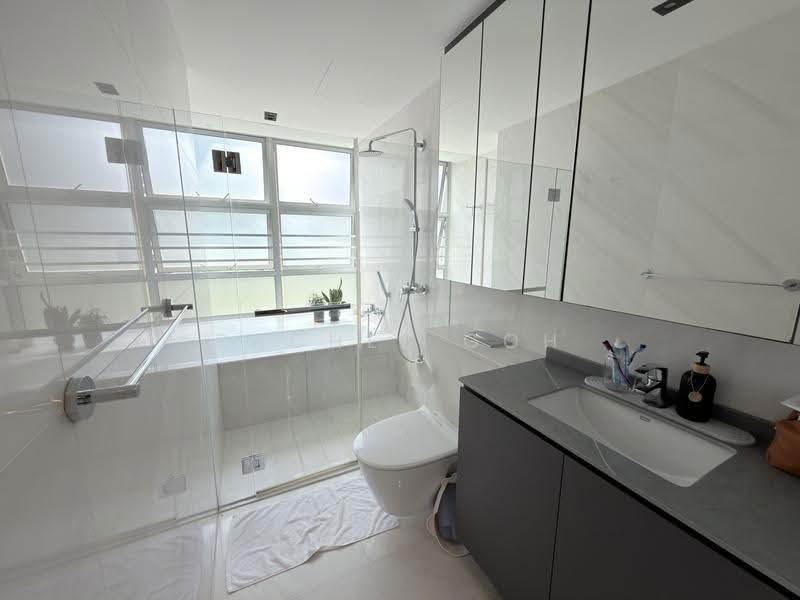 Cairnhill Residences, 31 Cairnhill Circle, Orchard / River Valley, 3 Bedrooms, 1,173 sqft, Apartment For Sale, by Rachel Goh, 500248574 - Bathroom - PropertyGuru.com.sg