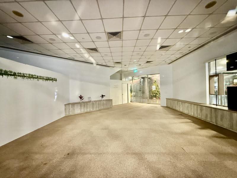 L1 Dual Frontage Cafe/Light F&B Space @ Somerset Vicinity | Prime Location | Near MRT, Orchard / River Valley, 958 sqft, Food & Beverage For Rent, by Sean Pang, 500248578 - Interior - CommercialGuru.com.sg