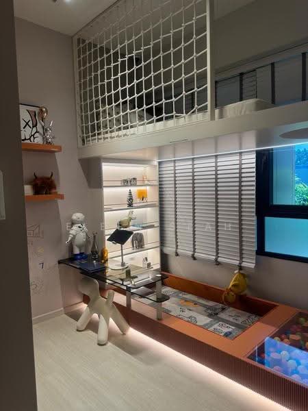 The Myst, 800 Upper Bukit Timah Road, Dairy Farm / Bukit Panjang / Choa Chu Kang, 3 Bedrooms, 850 sqft, Condominium For Sale, by Eleen Seah, 500248585 - Study - PropertyGuru.com.sg
