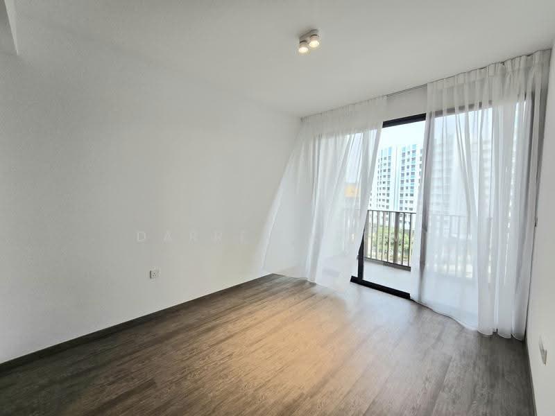 Norwood Grand, Admiralty / Woodlands, 4 Bedrooms, 1,313 sqft, Condominium For Sale, by Darren Khew, 500248587 - Balcony - PropertyGuru.com.sg