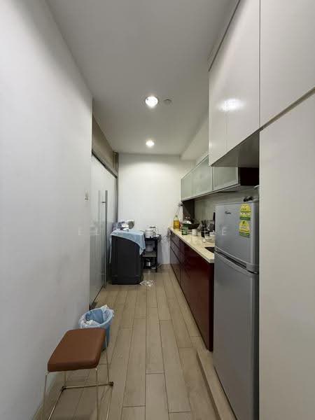 Vertex, 33 Ubi Avenue 3, Eunos / Geylang / Paya Lebar, 150 sqft, Office For Rent, by Elson Lee, 500248588 - Kitchen - CommercialGuru.com.sg