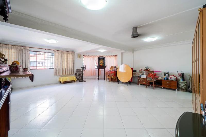 799 Yishun Ring Road, 799 Yishun Ring Road, Sembawang / Yishun, 3 Bedrooms, 1,302 sqft, HDB Flat For Sale, by Rachel Sim, 500248589 - Living Room - PropertyGuru.com.sg