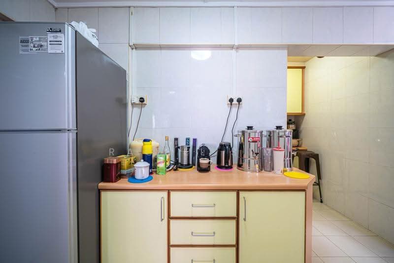 799 Yishun Ring Road, 799 Yishun Ring Road, Sembawang / Yishun, 3 Bedrooms, 1,302 sqft, HDB Flat For Sale, by Rachel Sim, 500248589 - Kitchen - PropertyGuru.com.sg