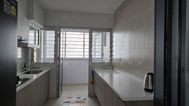 527A Costa Ris, 527A Pasir Ris Street 51, Pasir Ris / Tampines, Room Rental, 150 sqft, HDB Flat For Rent, by Priscilla Loh, 500248600 - Kitchen - PropertyGuru.com.sg